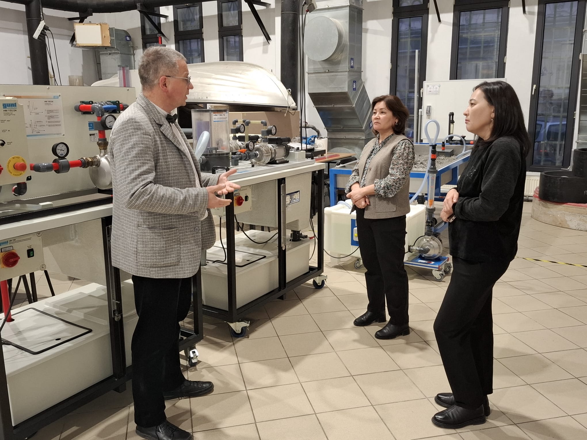 Research visit and development of international cooperation