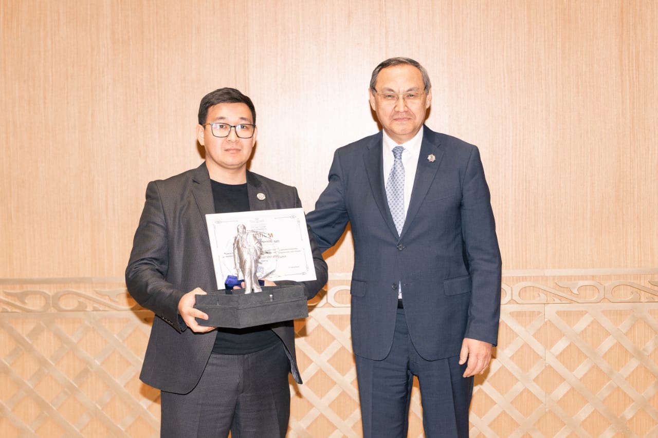 Шәкәрім университетінің жас ғалымы – «Қазақ ғылымының үміті»