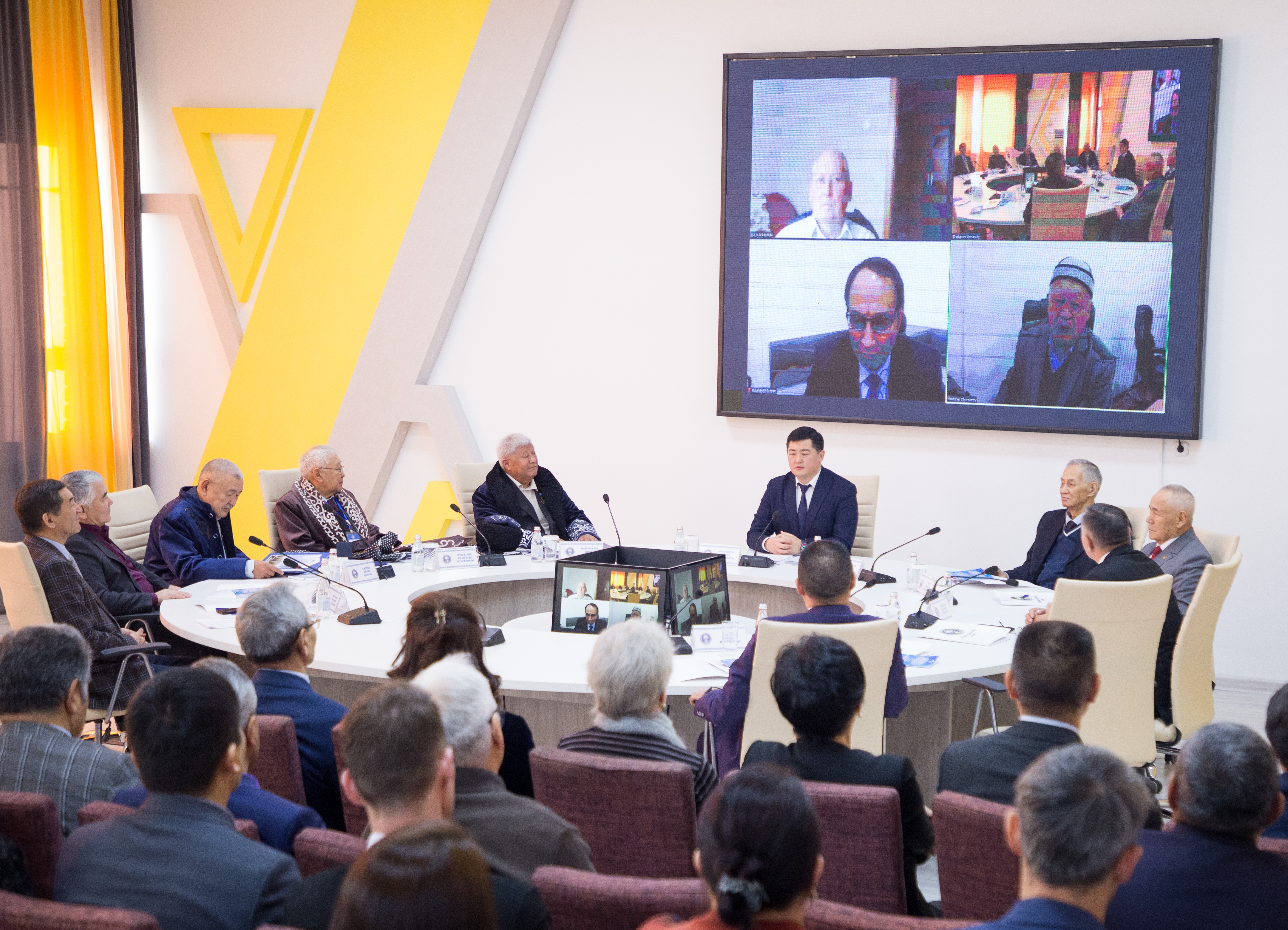 SHAKARIM SCIENCE SCHOOL: ӨҢІРЛІК ҒЫЛЫМИ ӘЛЕУЕТТІҢ ДРАЙВЕРІ 