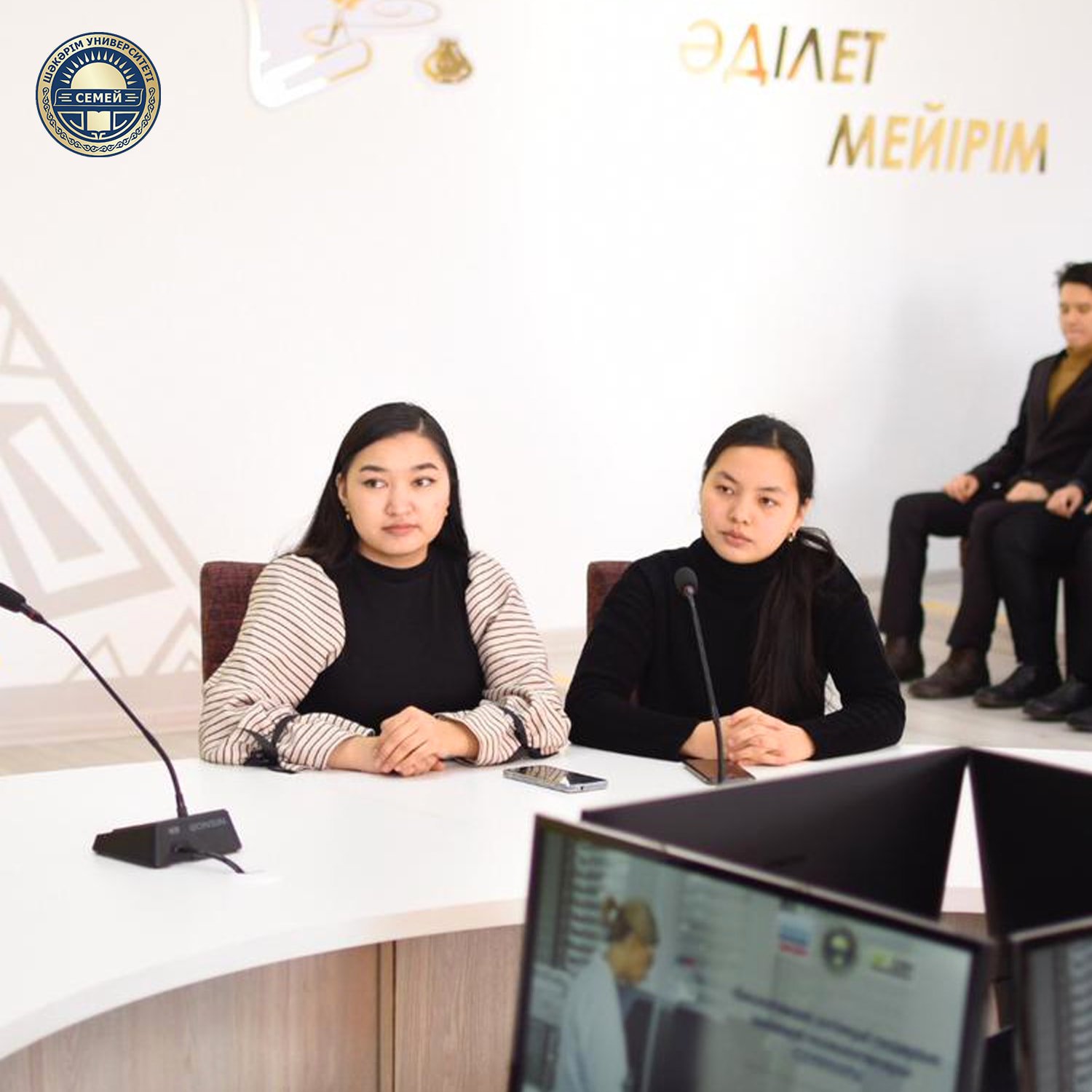 «ДИАЛОГИ НА РАВНЫХ» В SHAKARIM UNIVERSITY