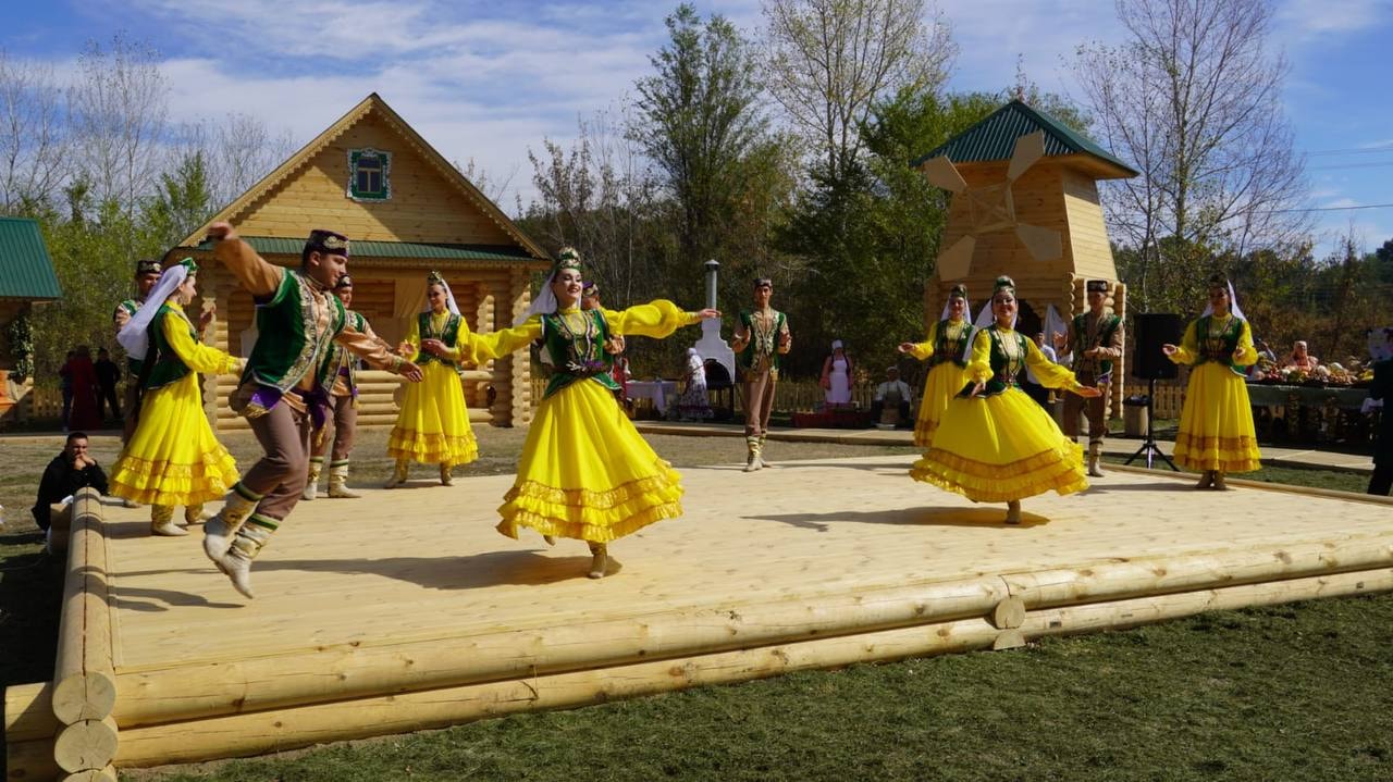 ПЕРВЫЙ МЕЖДУНАРОДНЫЙ ИРТЫШСКИЙ САБАНТУЙ