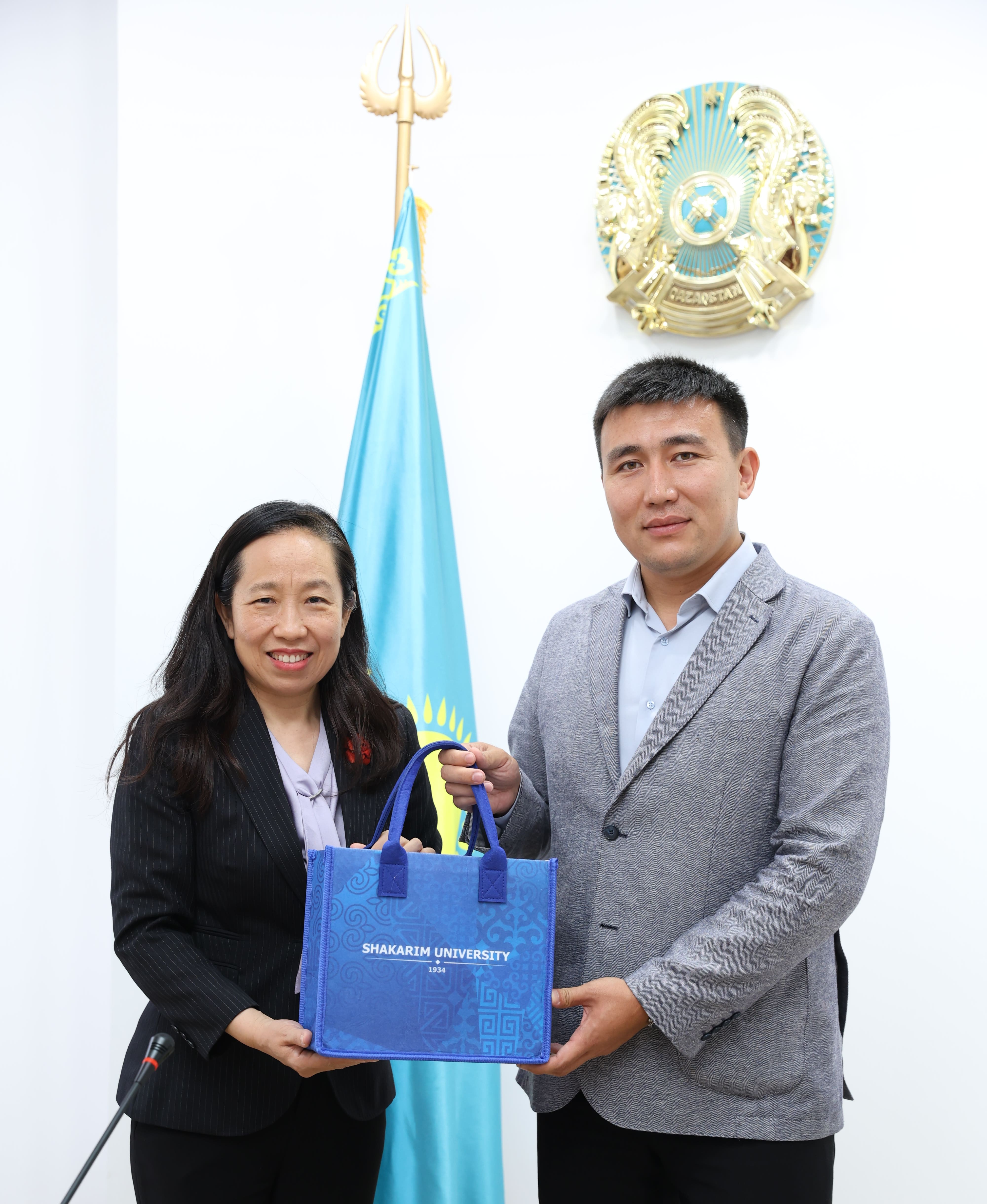 Консул КНР высоко оценил международные инициативы Shakarim University