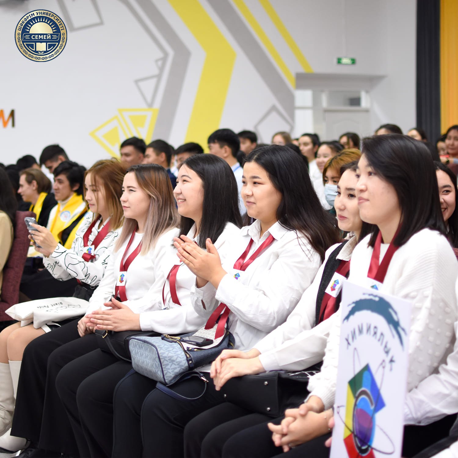 НАГРАЖДЕНИЕ ФИНАЛИСТОВ НАУЧНО-ТЕАТРАЛЬНОГО ВИДЕО-КОНКУРСА «НАЗАД В БУДУЩЕЕ»