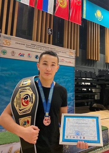 СТУДЕНТ ШАКАРИМА ЗАВОЕВАЛ БРОНЗУ В МЕЖДУНАРОДНОМ ТУРНИРЕ