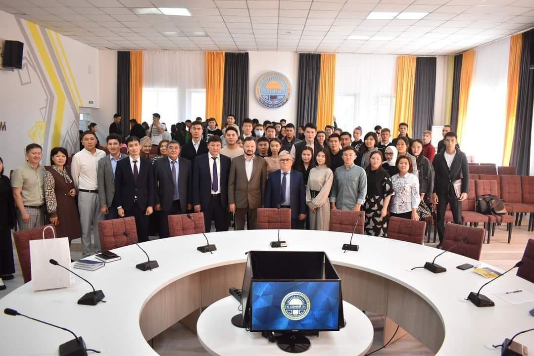 ВСТРЕЧА С МЕЦЕНАТОМ