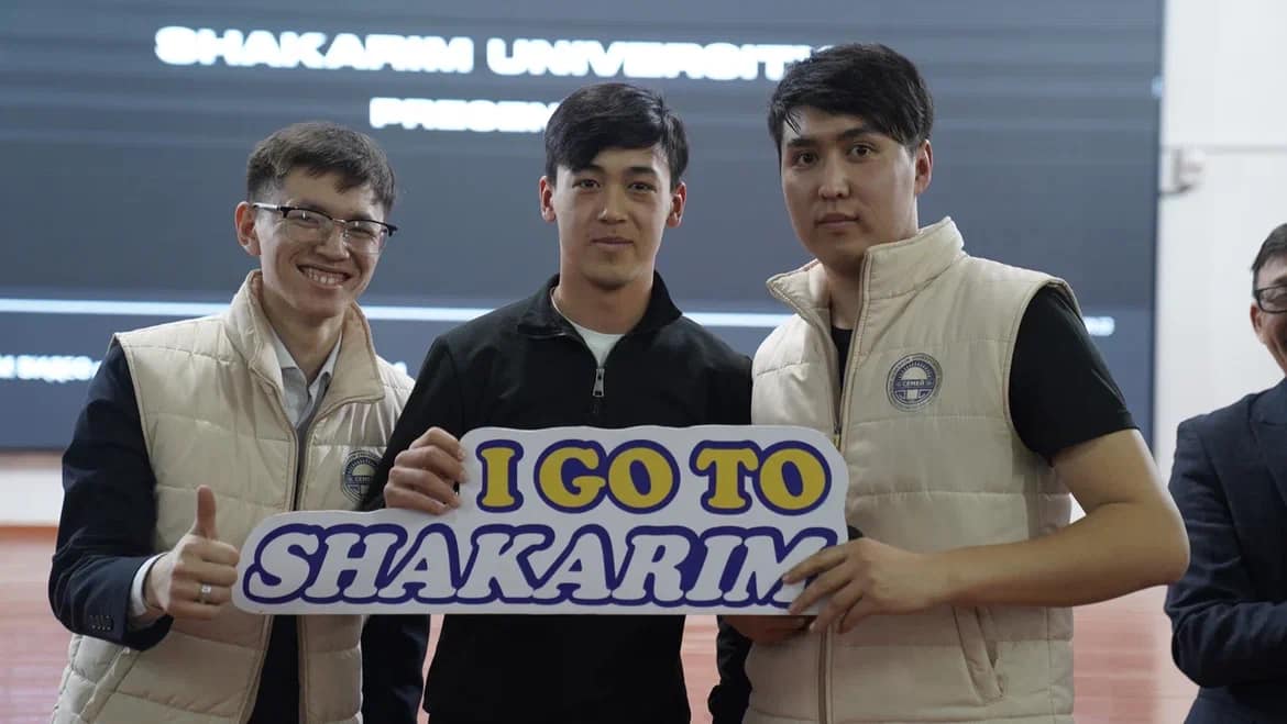 SHAKARIM UNIVERSITY МАҚАНШЫ АУДАНЫНА КӨКТЕМ ШУАҒЫН СЫЙЛАДЫ