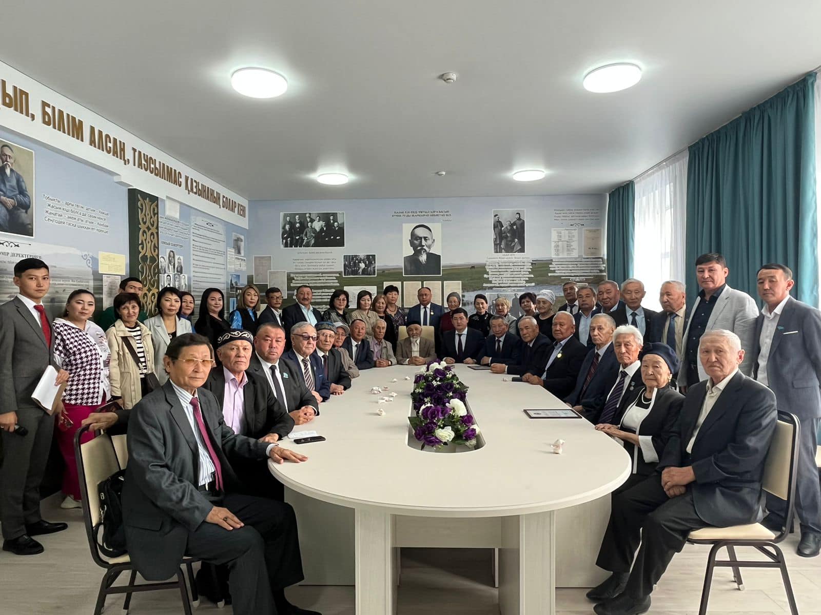 ПРОШЛО ОТКРЫТИЕ АУДИТОРИИ ПОЭТИЧЕСКОЙ ШКОЛЫ АБАЯ ИМЕНИ КОКБАЯ ЖАНАТАЕВА