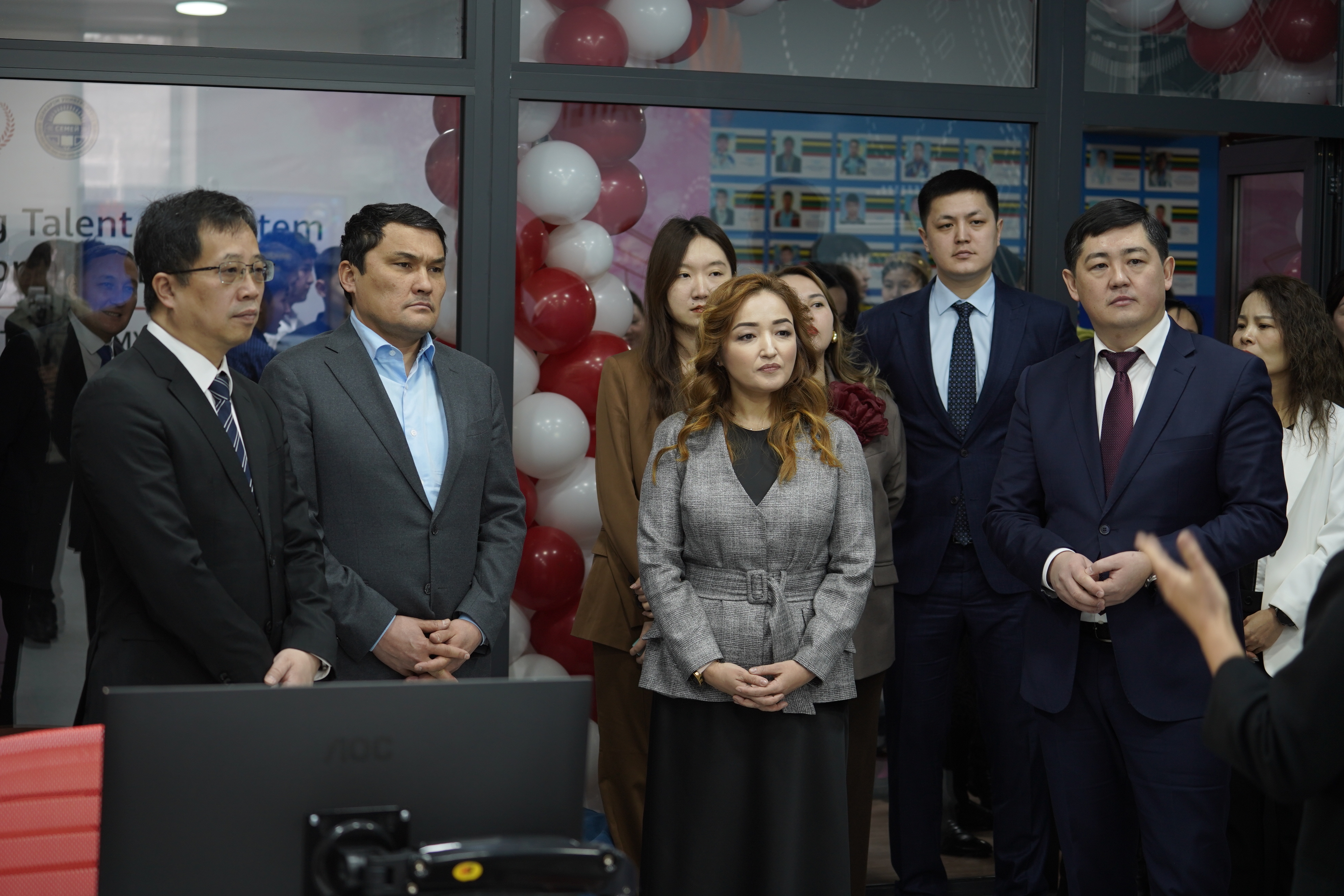 АБАЙ ӨҢІРІНДЕ HUAWEI АКАДЕМИЯСЫ АШЫЛДЫ