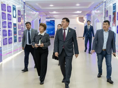 Директорлар кеңесі мүшелері  – Шәкәрім университетінде
