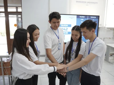 Төрт  жылда қос дипломға ие бол!