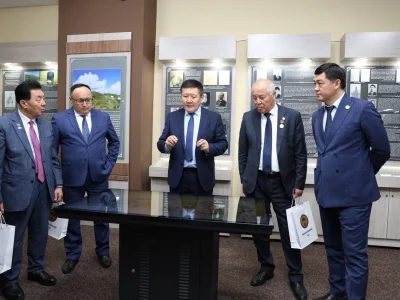 КӨРНЕКТІ ҒАЛЫМДАР – ШӘКӘРІМ МУЗЕЙІНДЕ