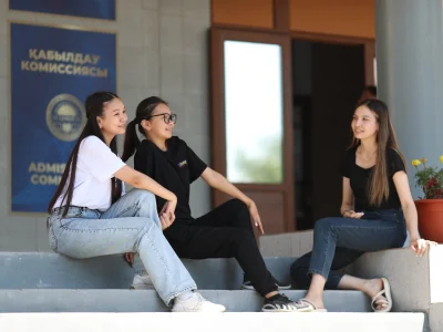 Жұманбек Айдана SHAKARIM UNIVERSITY-дің студенті: Талапкерлердің көздерінен өзімді көремін! 