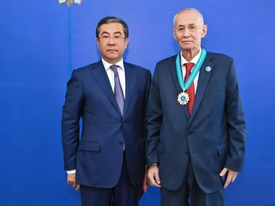 SHAKARIM UNIVERSITY  ПРОФЕССОРЫ – «АБАЙ ОБЛЫСЫНЫҢ ҚҰРМЕТТІ АЗАМАТЫ»