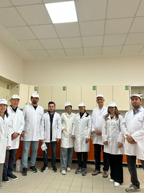 Международное сотрудничество: исследователи Шәкәрім университета проходят научную стажировку в университете Ыгдыра (Турция)