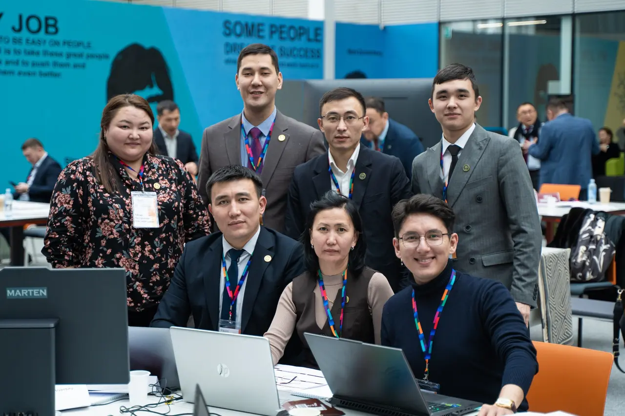 VICTORY AT HACKATHON-2025 AMONG THE STRONGEST UNIVERSITIES OF KAZAKHSTAN – SHAKARIM UNIVERSITY TAKES THE WIN!